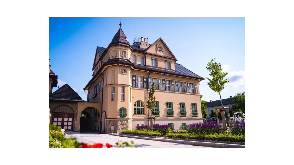 Nový mobiliář v Ostravské Vile Grossmann