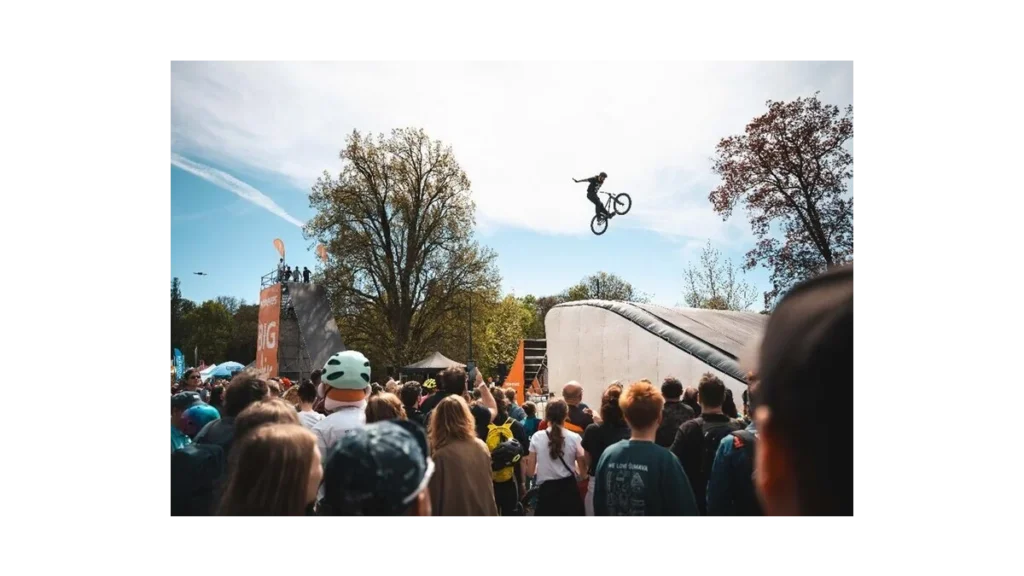 Prague Bike Fest: Adrenalinové závody a exhibice