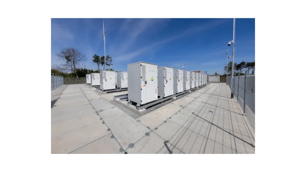 MND spouští revoluční bateriové úložiště v Česku