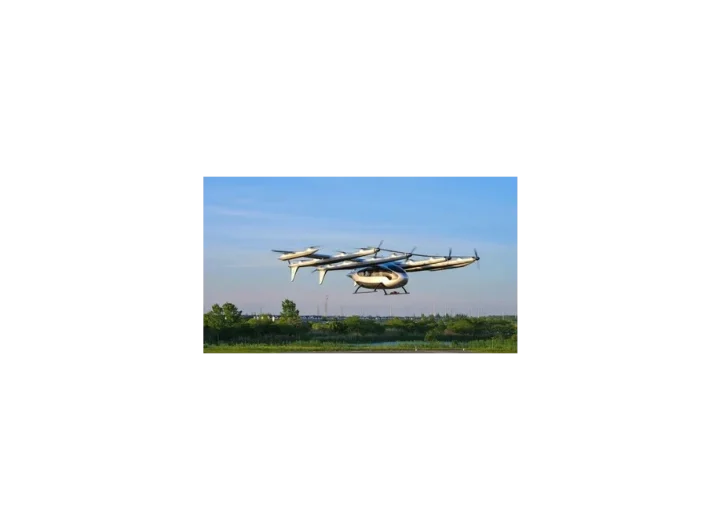 AutoFlight testuje V5000 Matrix s tříletadlovou formací