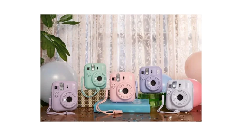 Zábava s instantním fotoaparátem instax mini 13