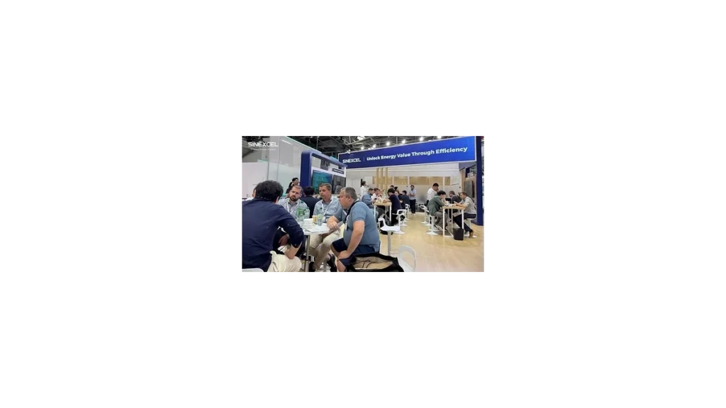 SINEXCEL představuje nový systém na veletrhu Intersolar
