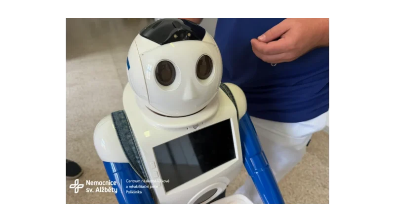 Robot Robin a VR zlepšují rehabilitaci v nemocnici