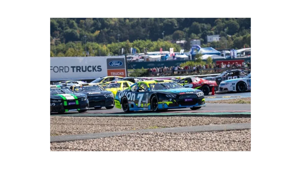 Doubek v Mostě: NASCAR závod s ambicemi na pódium