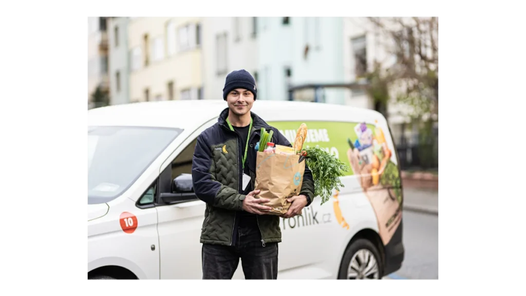 Rohlík investuje do kurýrů pro kvalitnější doručování