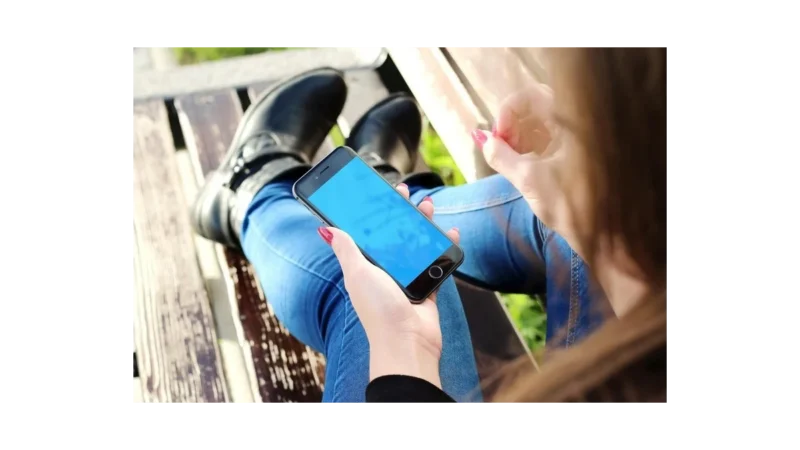 Technologie ve školství: Zákaz mobilů a co dál?